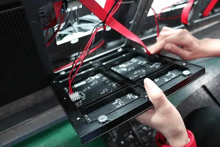 死燈、花屏、色差？成都資深工程師拆解LED屏十大故障&ldquo;真兇&rdquo;|成都led顯示屏